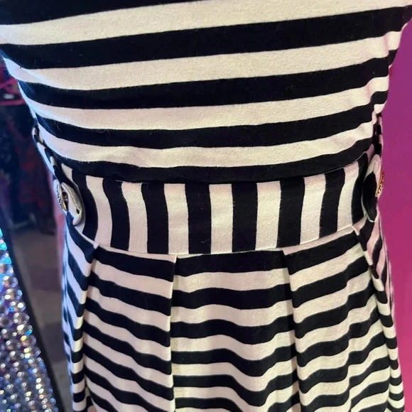 Striped dress - Picture 3 of 6